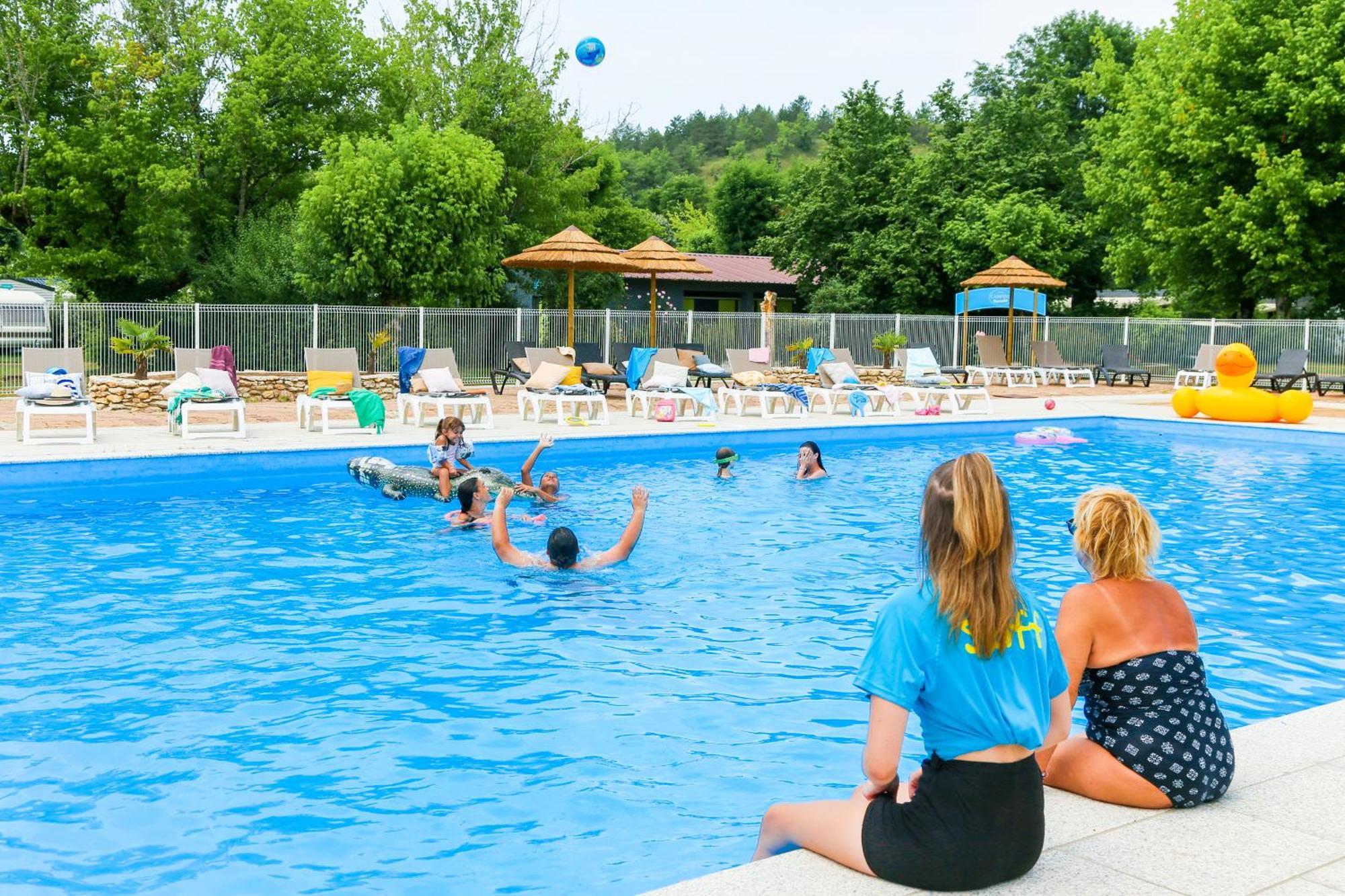Camping Paradis Le Rocher De La Granelle Le Bugue Ngoại thất bức ảnh